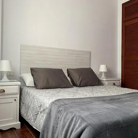 Apartament La Plaza *